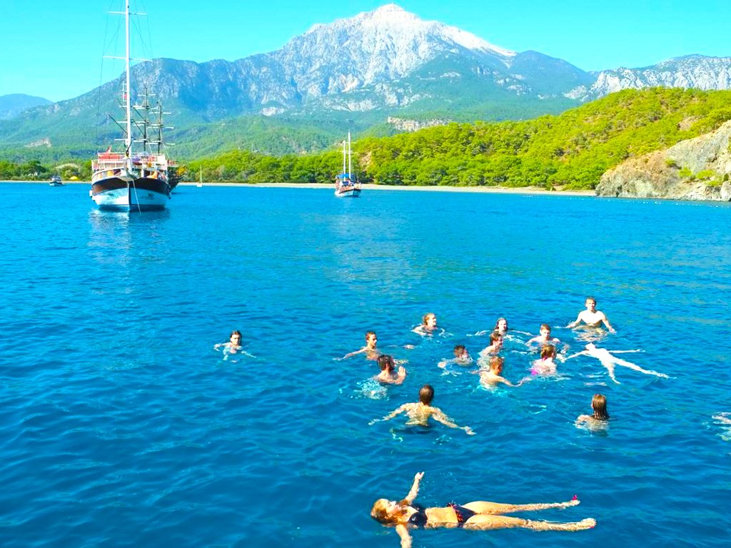 Kemer Tekne Turu