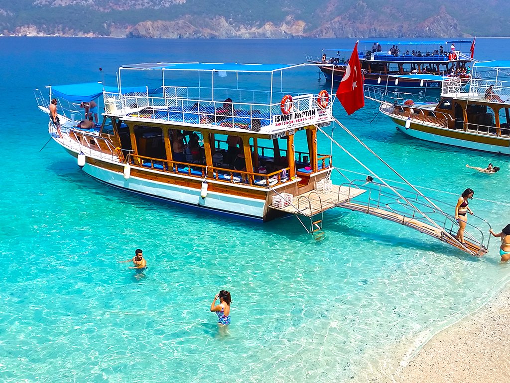 Kemer Tekne Turu