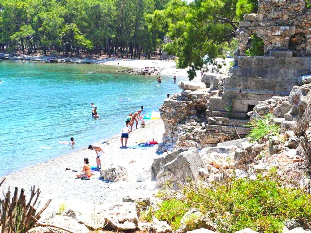 Kemer Tekne Turu