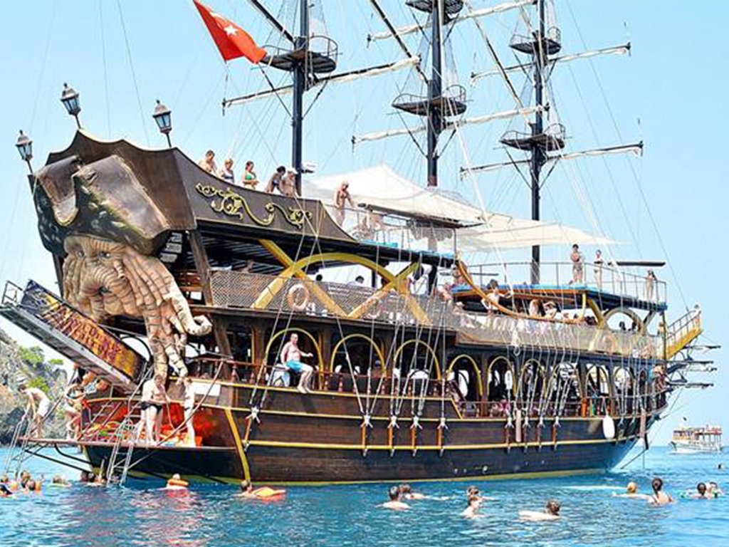 Kemer Korsan Tekne Turu