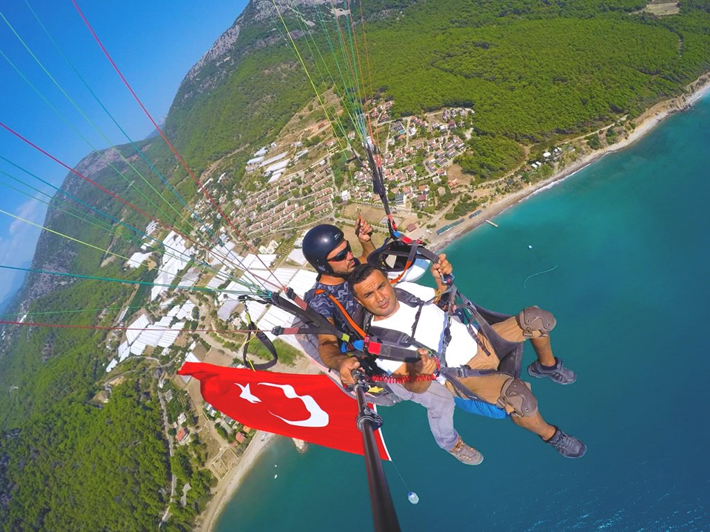 Kemer Yamaç Paraşütü