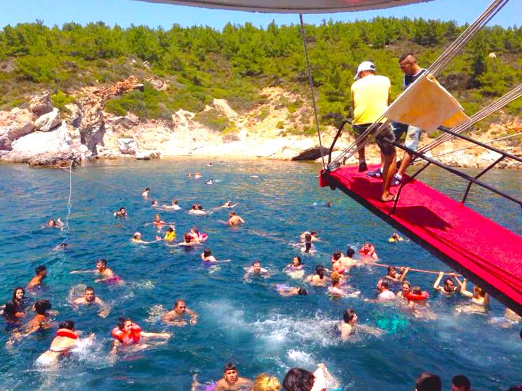 AKÇAY AYVALIK TEKNE TURU