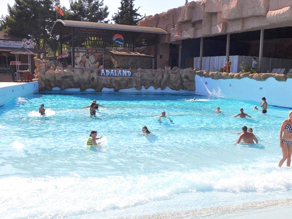 Kuşadası Adaland Aquapark