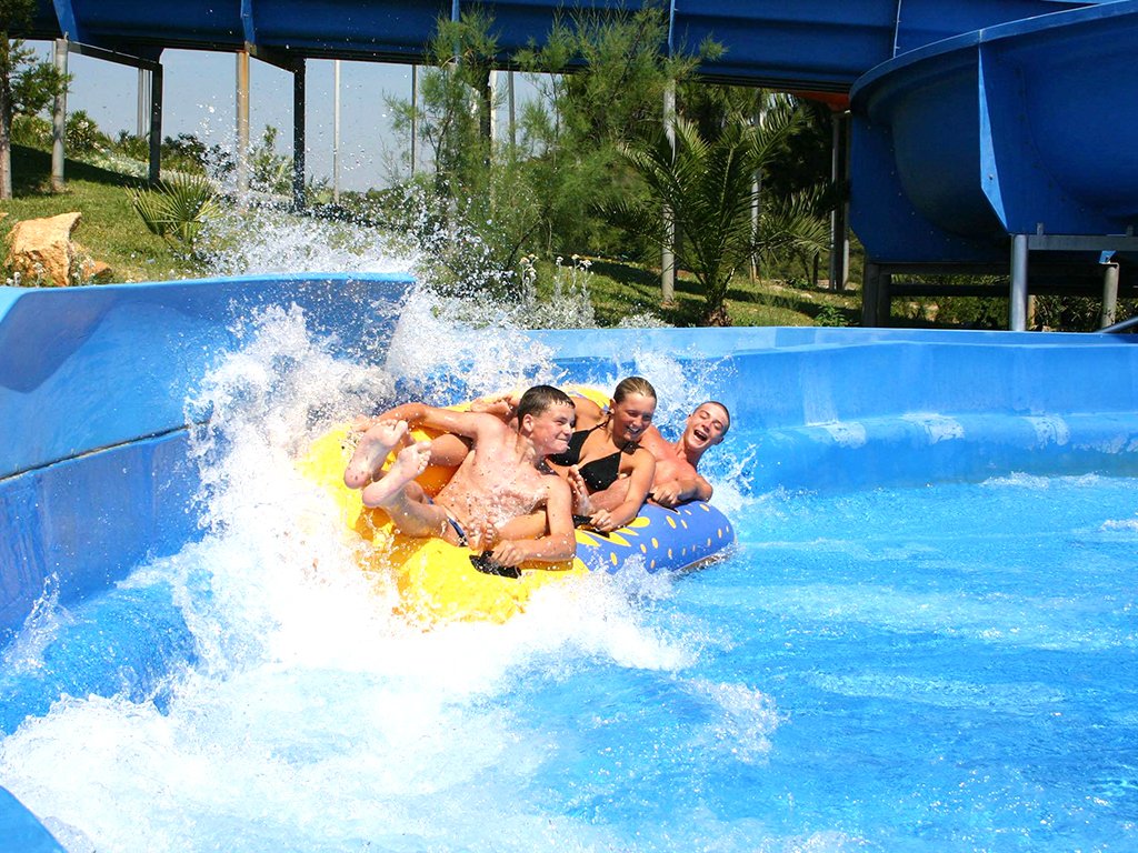 Kuşadası Adaland Aquapark