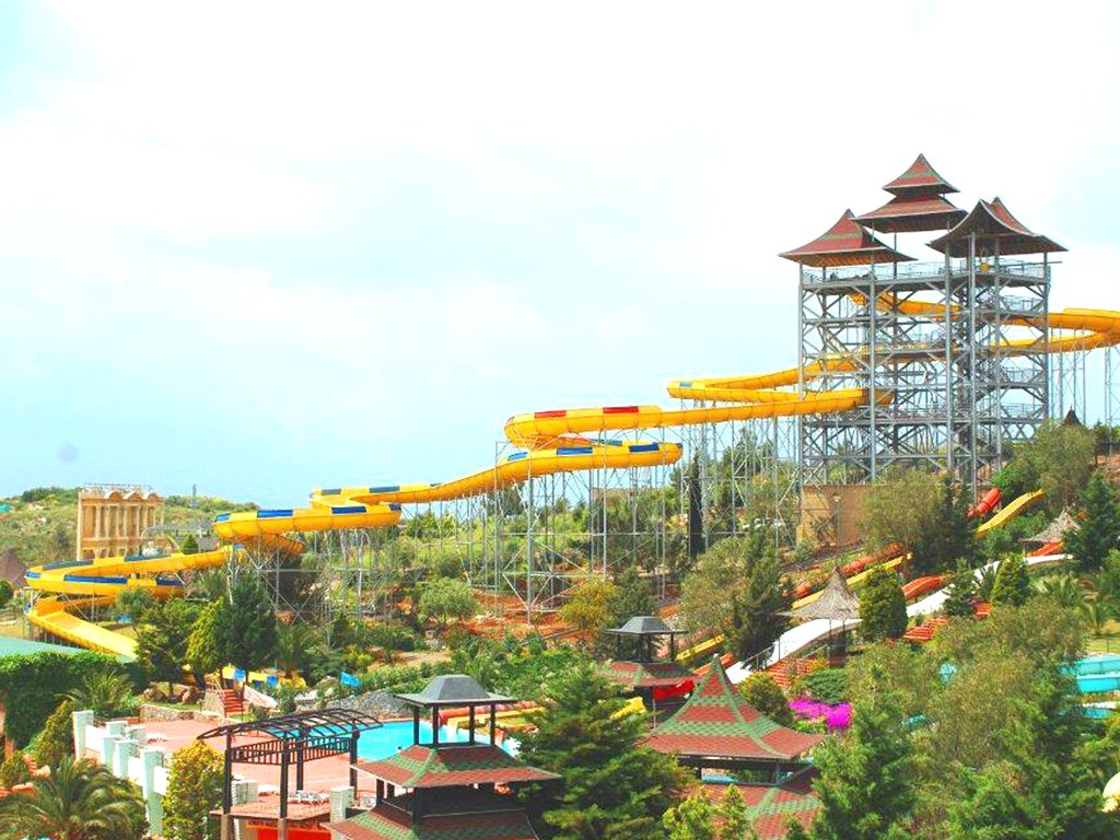 Kuşadası Adaland Aquapark