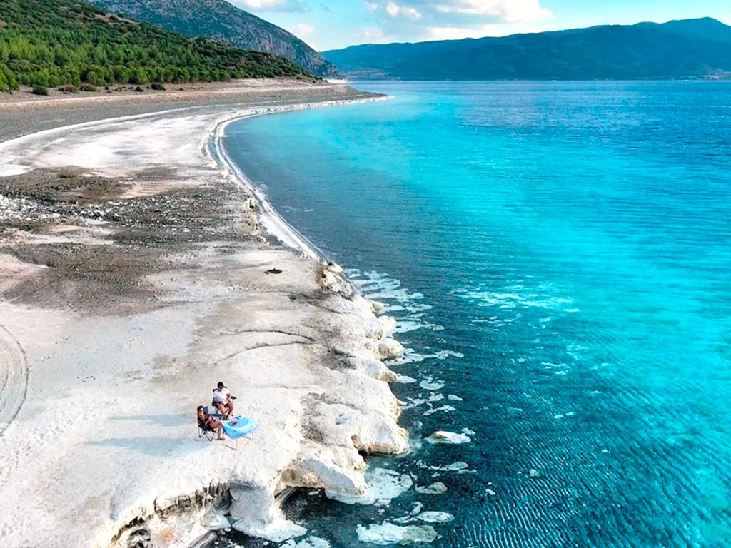Antalya Salda Gölü Ve Lavanta Bahçeleri Turu