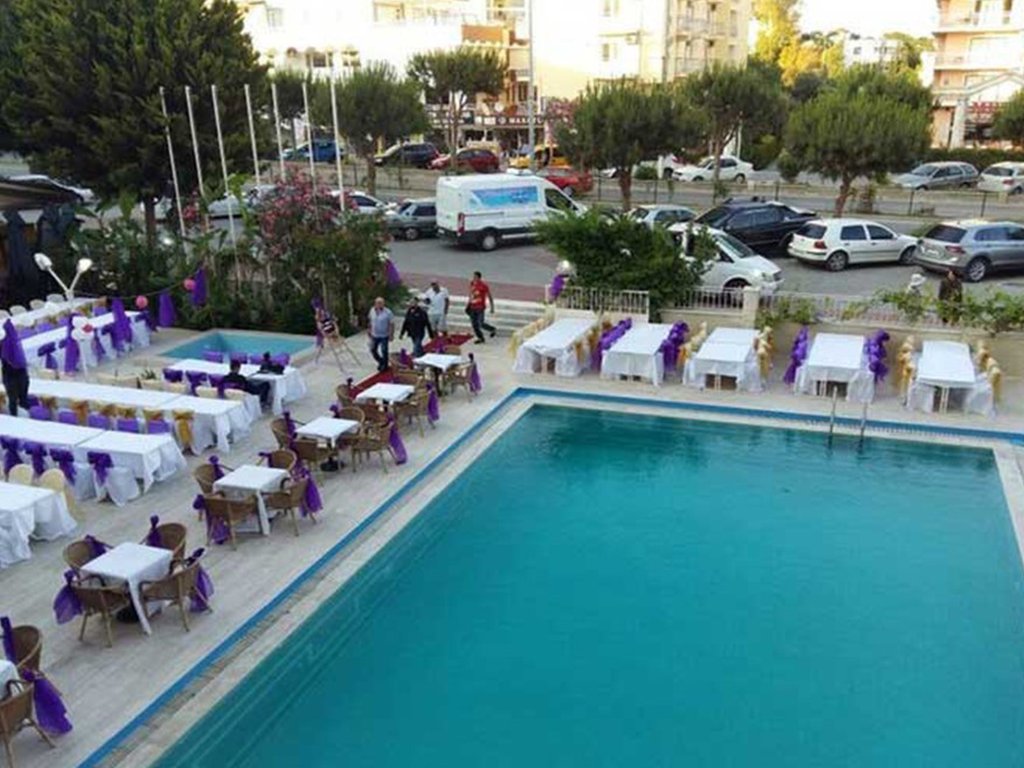 Temple Miletos Otel( Alkolsüz Her şey Dahil)