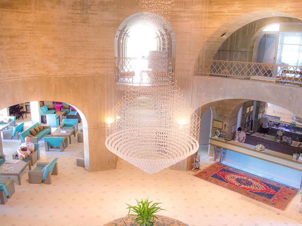 HOTEL AMBROSIA