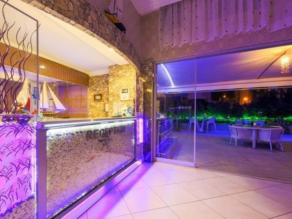Moda Beach