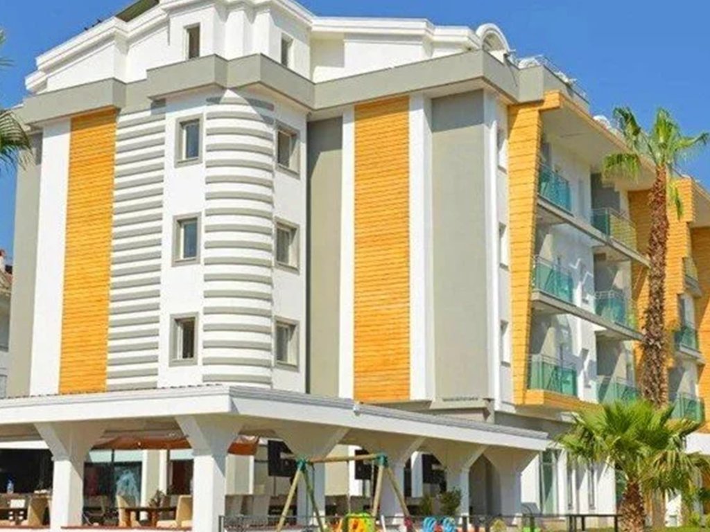 ARYES DELUXE HOTEL