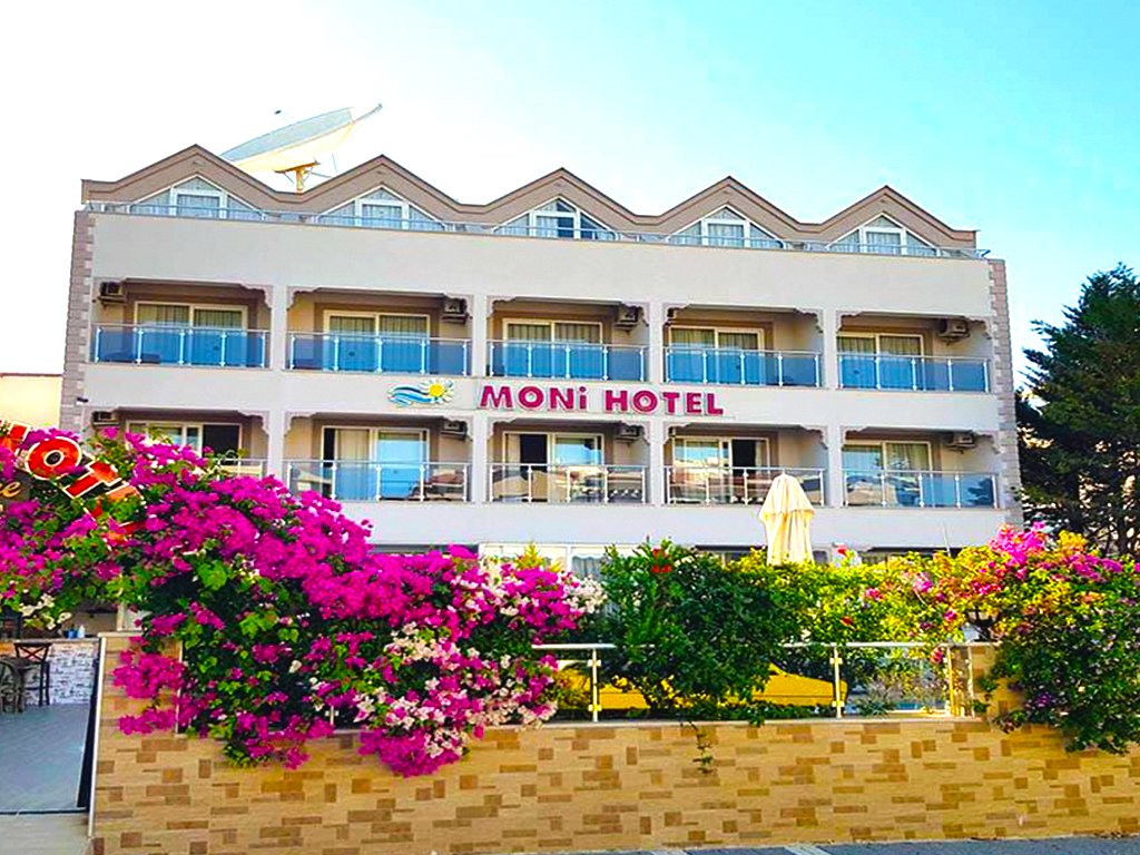 Moni Otel