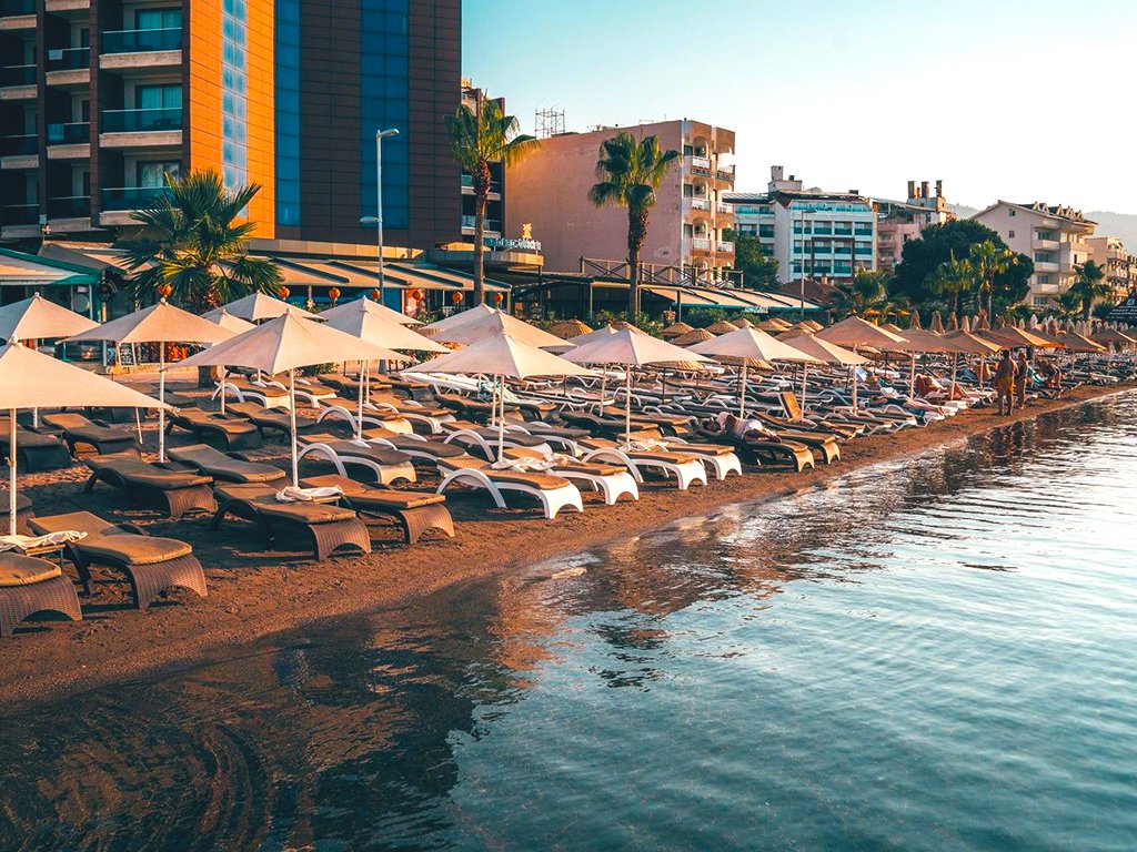 Honeymoon Beach Otel (Oda & Kahvaltı)